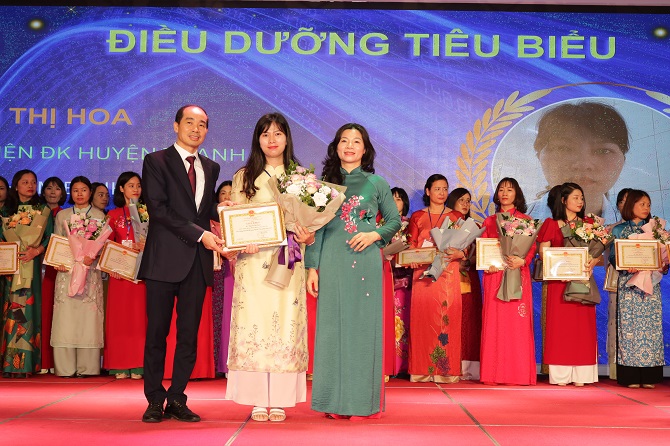 Tôn vinh những đóng góp quan trọng của người điều dưỡng